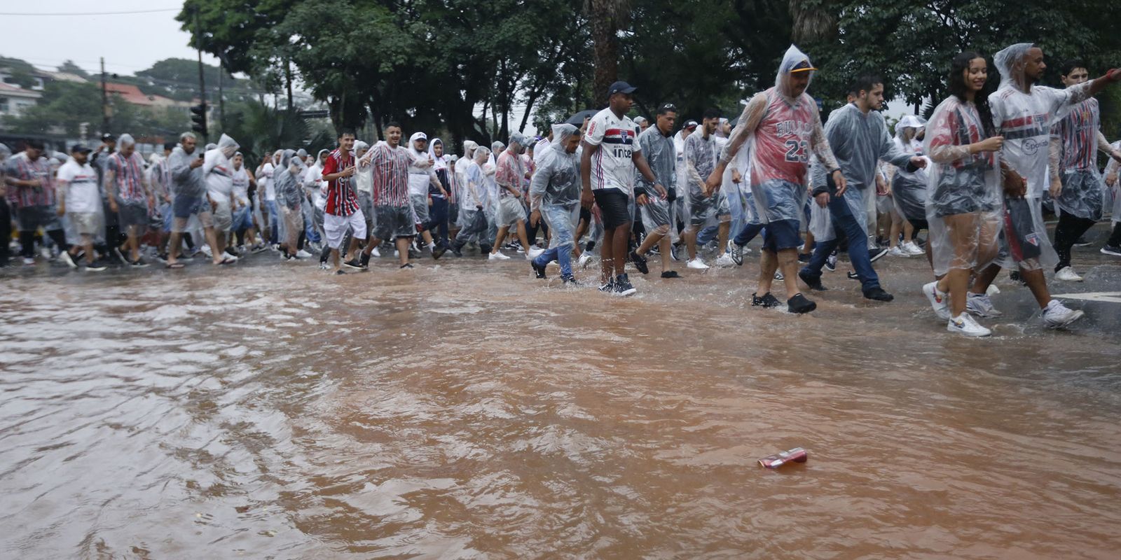 inmet-emite-alerta-de-chuvas-intensas-em-23-estados-e-no-df