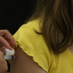 volta-as-aulas:-especialistas-reforcam-importancia-da-vacinacao