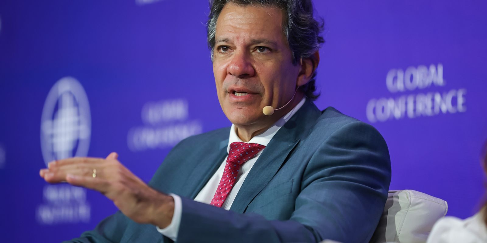 iof:-“valia-a-pena-fazer-revisao-para-evitar-especulacoes”,-diz-haddad