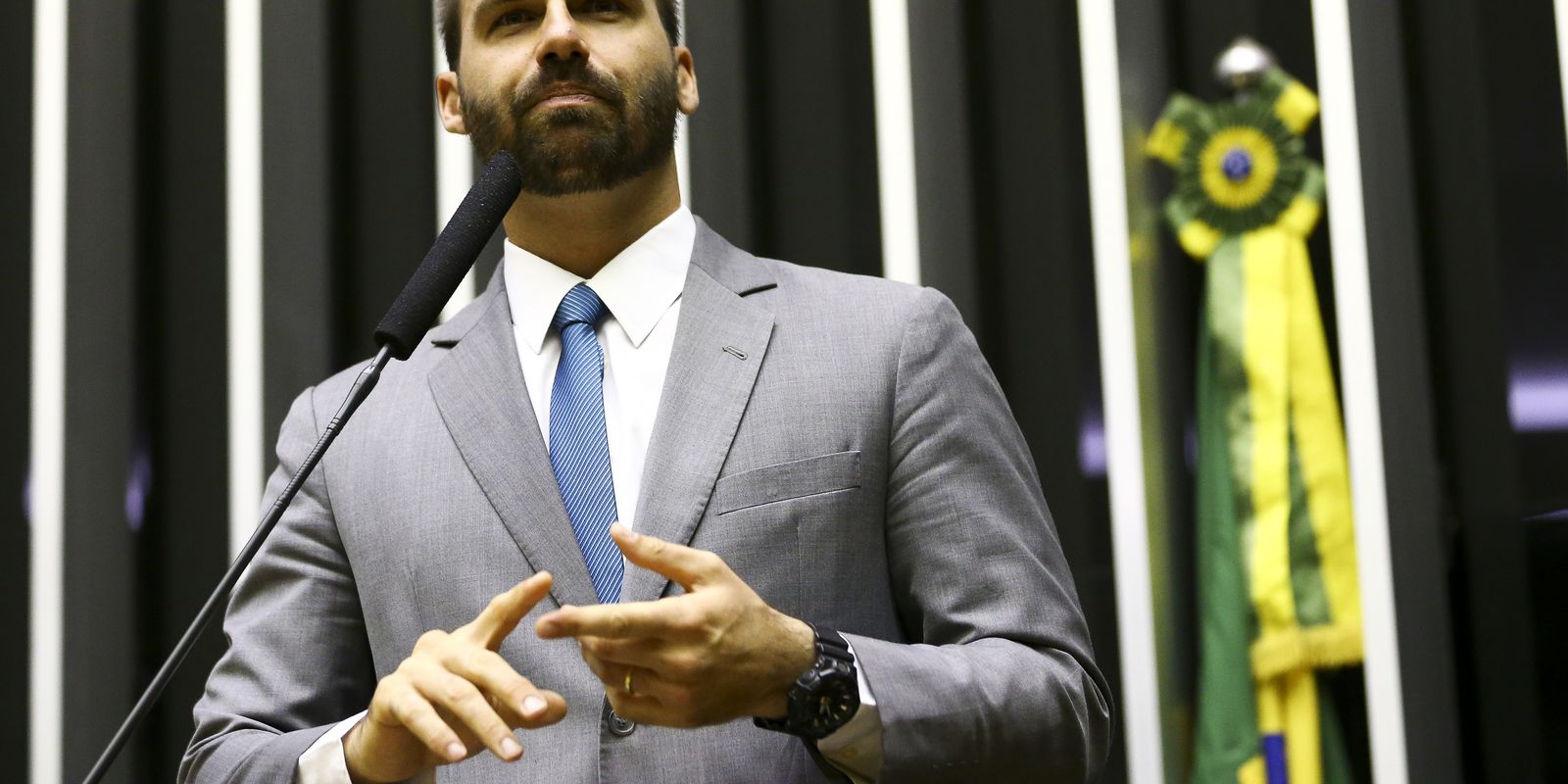 moraes-abre-inquerito-para-investigar-eduardo-bolsonaro