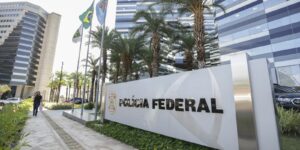 bolsonaro-afirma-que-deu-r$-2-milhoes-a-filho-que-esta-nos-eua