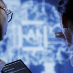 estudo-mostra-que-ia-e-usada-para-simular-reacoes-humanas-em-pesquisas