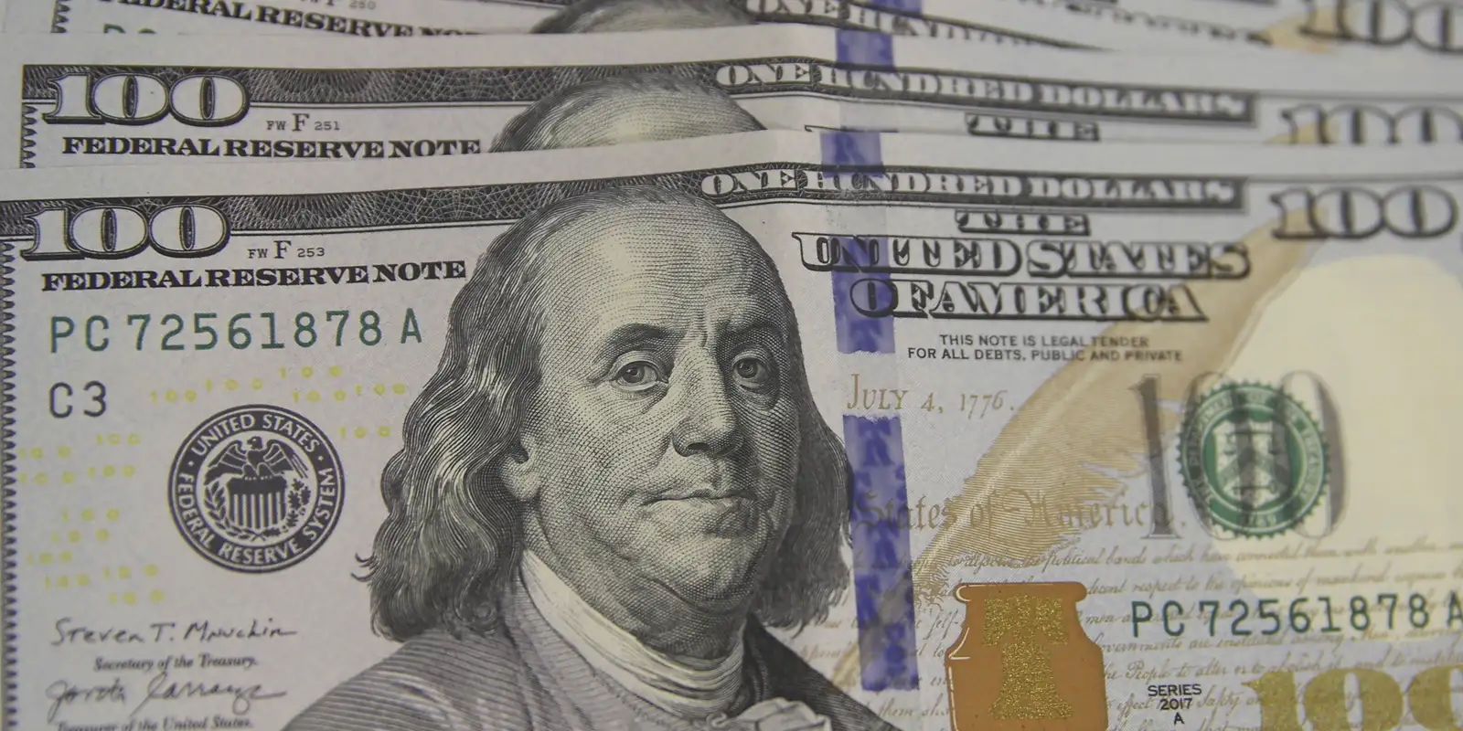 bolsa-bate-recorde,-e-dolar-cai-para-menor-valor-em-mais-de-um-ano