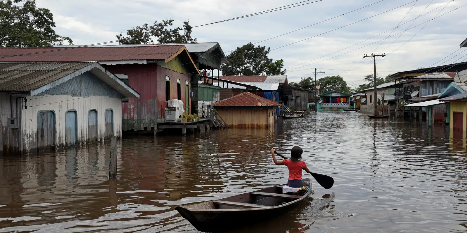 cheia-de-rios-no-amazonas-atinge-133-mil-familias