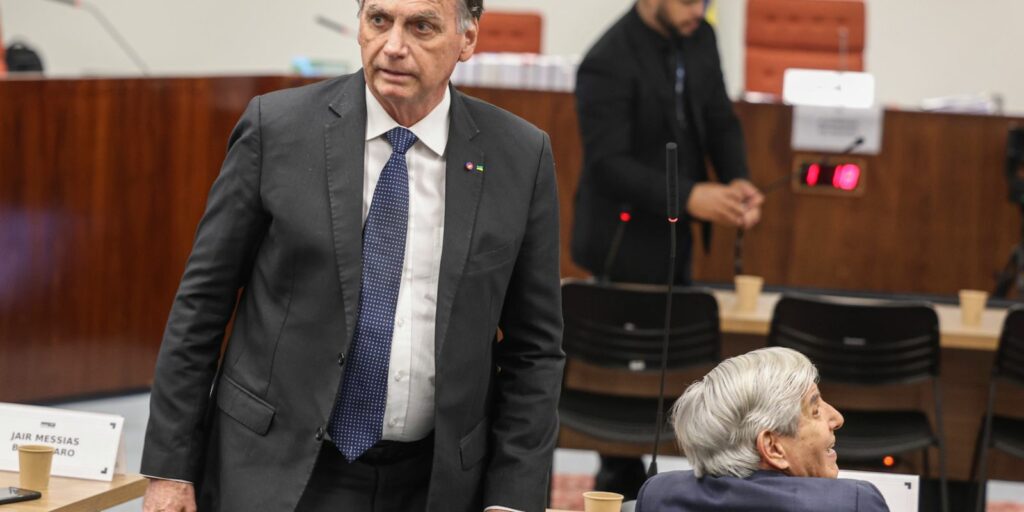 pgr-pede-condenacao-de-bolsonaro-e-mais-7-reus-por-golpe-de-estado