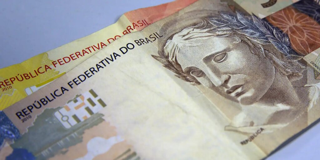 caixa-libera-abono-salarial-para-nascidos-em-setembro-e-outubro