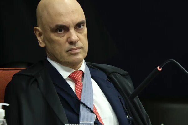moraes-da-dez-minutos-para-militar-tirar-farda-e-participar-de-oitiva