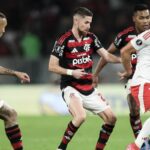 nacional-acompanha-duelo-final-entre-inter-e-fla-pela-libertadores