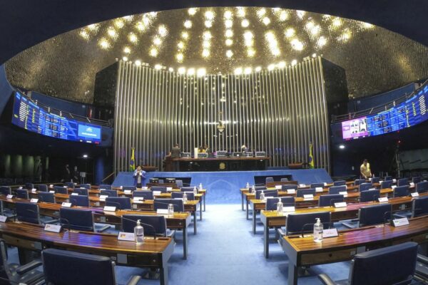 oposicao-desocupa-senado-sem-acordo-para-impeachment-de-moraes