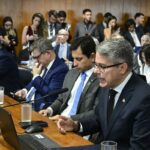 ccj-do-senado-rejeita-pec-da-blindagem-por-unanimidade