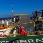 brasil-bate-pela-1a-vez-marca-de-5-milhoes-de-barris-de-petroleo-e-gas