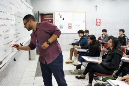 numero-de-professores-temporarios-no-brasil-e-maior-que-na-ocde