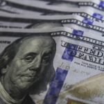 dolar-sobe-para-r$-5,35-em-meio-a-tensoes-com-medida-provisoria