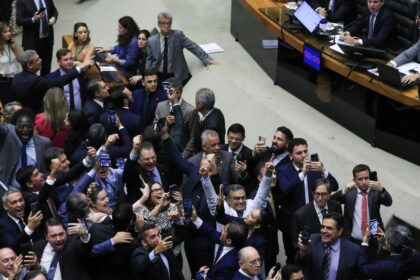 camara-aprova-retirada-da-mp-do-iof-da-pauta;-texto-caduca
