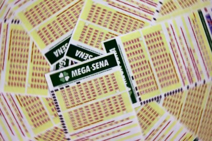 mega-sena-acumula-e-premio-principal-vai-para-r$-27-milhoes