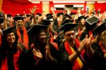 formandos-da-universidade-das-quebradas-celebram-periferia-na-abl