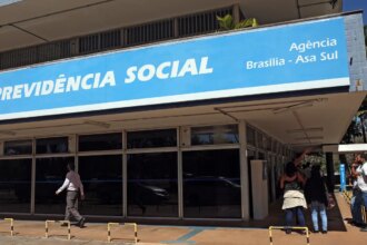 inss-suspende-programa-de-reducao-de-fila-por-falta-de-verba