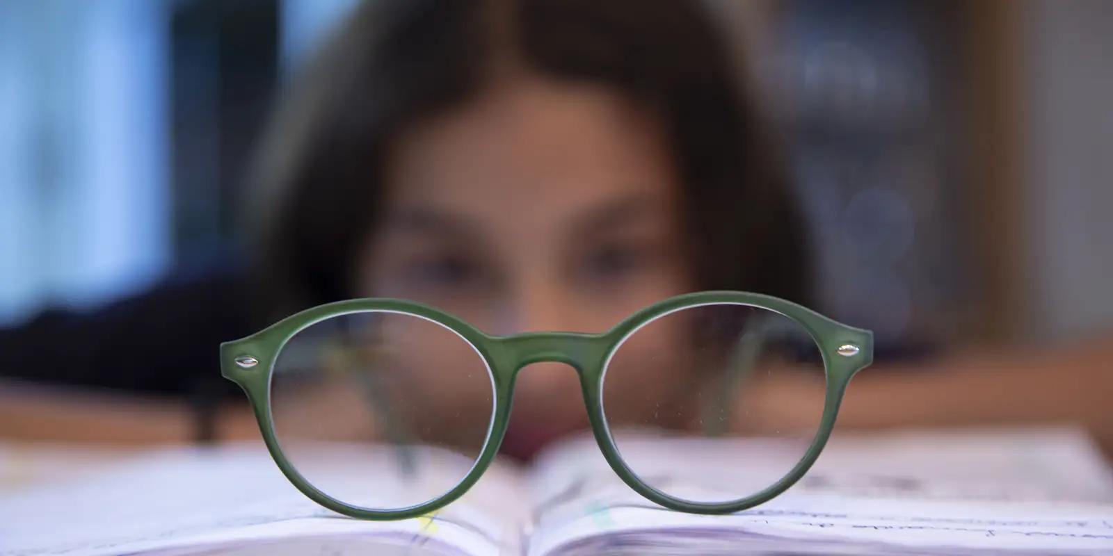 projeto-recicla-plastico-para-criar-oculos-para-criancas-no-rj