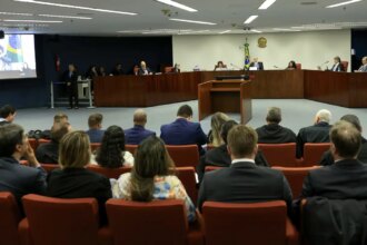 stf-retoma-julgamento-dos-reus-do-nucleo-4-da-trama-golpista