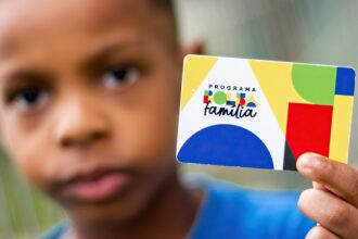 caixa-paga-bolsa-familia-a-beneficiarios-com-nis-de-final-2
