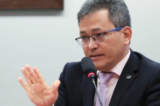 para-secretario-da-receita-isencao-do-ir-e-resgate-em-favor-do-povo