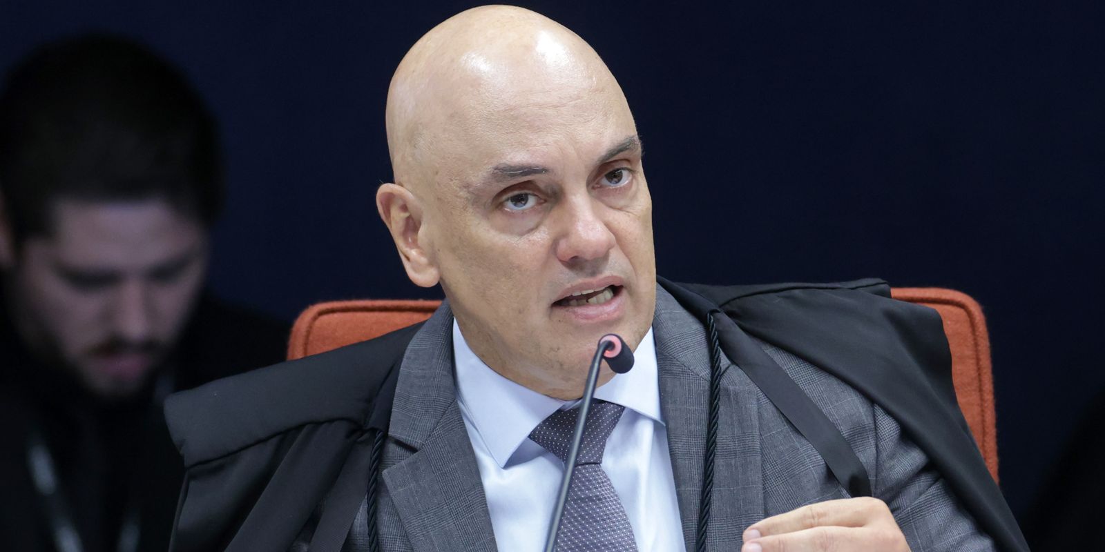 moraes-proibe-visita-de-presidente-do-pl-a-bolsonaro