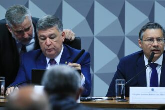ex-procurador-do-inss-nao-responde-perguntas-do-relator-na-cpmi