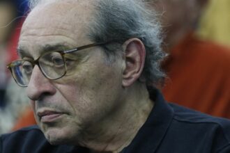 ruy-castro-conquista-o-premio-jabuti-2025