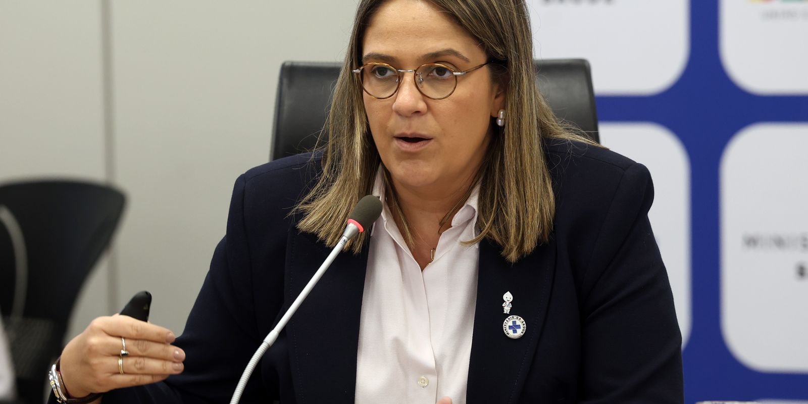 sus-facilita-a-retirada-de-absorventes-por-inscritas-no-cadunico