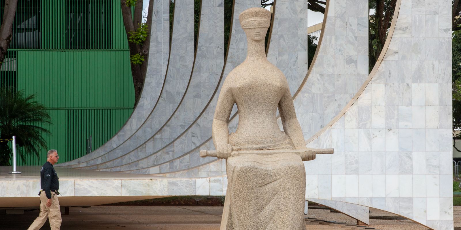 stf-tem-tres-votos-para-obrigar-pm-a-informar-suspeito-sobre-direito