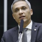 moraes-suspende-acao-penal-contra-deputado-gustavo-gayer