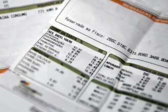 aneel-mantem-bandeira-para-vermelha-1-na-conta-de-luz-em-novembro