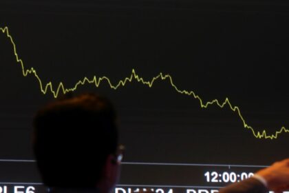 bolsa-volta-a-bater-recorde-e-alcanca-marca-de-154-mil-pontos
