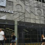 petrobras-destitui-diretor-de-area-que-vendeu-gas-com-100%-de-agio