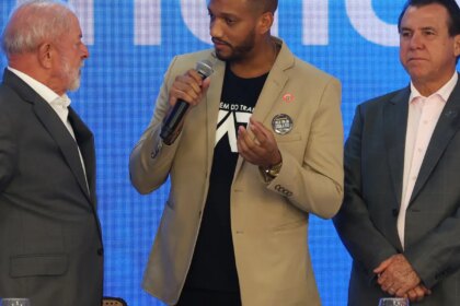 lula-pede-mobilizacao-a-centrais-sindicais-para-fim-da-escala-6×1