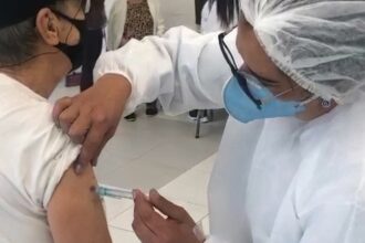 saude-envia-2,2-milhoes-de-doses-da-vacina-de-covid-19-aos-estados