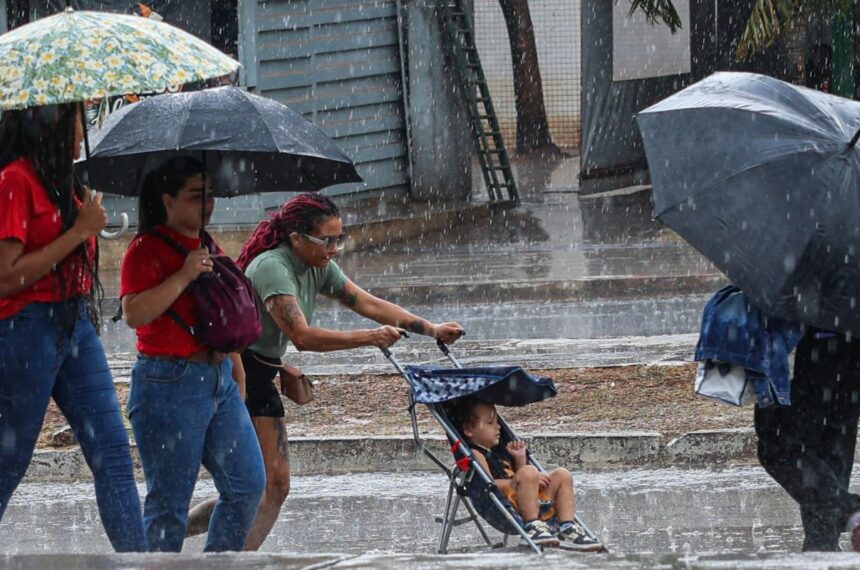 chuvas-e-ventos-intensos-colocam-algumas-regioes-do-pais-em-alerta