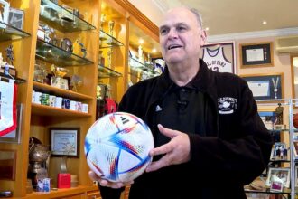 em-entrevistas,-oscar-mostra-reliquias-e-revela-idolos-do-esporte