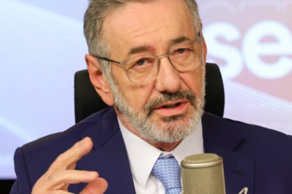 ministro-diz-que-pais-nao-quer-apenas-exportar-minerais-criticos
