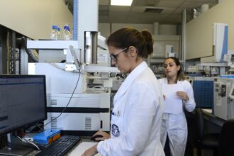 iniciativas-tentam-facilitar-acesso-e-permanencia-de-maes-na-ciencia