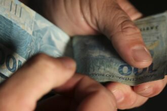 desenrola-brasil:-saiba-como-usar-fgts-para-pagar-dividas-em-atraso