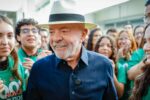 “quem-tinha-que-aumentar-a-taxa-seriamos-nos”,-diz-lula-sobre-eua