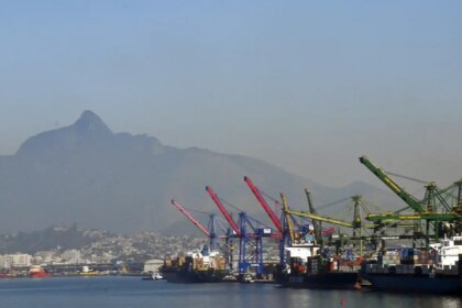 superavit-comercial-cresce-10,8%-em-maio-puxado-por-soja-e-cobre