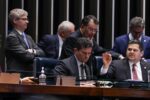senado-aprova-uso-do-fundo-do-pre-sal-para-dividas-do-agro