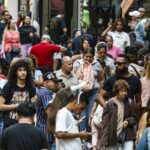 salarios-diminuem-pobreza-em-22-regioes-metropolitanas