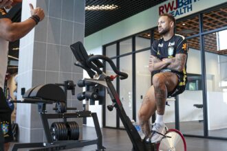 neymar-faz-novo-exame-e-segue-sem-treinar-na-selecao-brasileira
