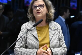 lula-anuncia-teresa-leitao-como-nova-lideranca-do-governo-no-senado