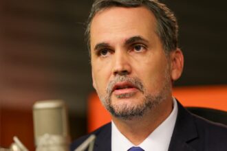 bloqueio-de-r$-23,7-bi-nao-afetara-servicos-e-beneficios,-diz-moretti