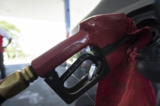 governo-inicia-retirada-gradual-de-subsidios-aos-combustiveis