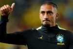 festejado,-raphinha-treina-e-se-aproxima-de-retorno-a-copa-do-mundo